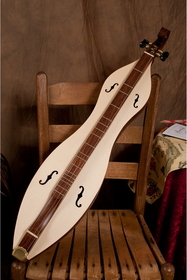 Roosebeck DMDS4 Roosebeck Emma Mountain Dulcimer 4-String Vaulted Fretboard Spruce F-Holes